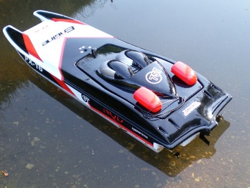 rennboot rc motor